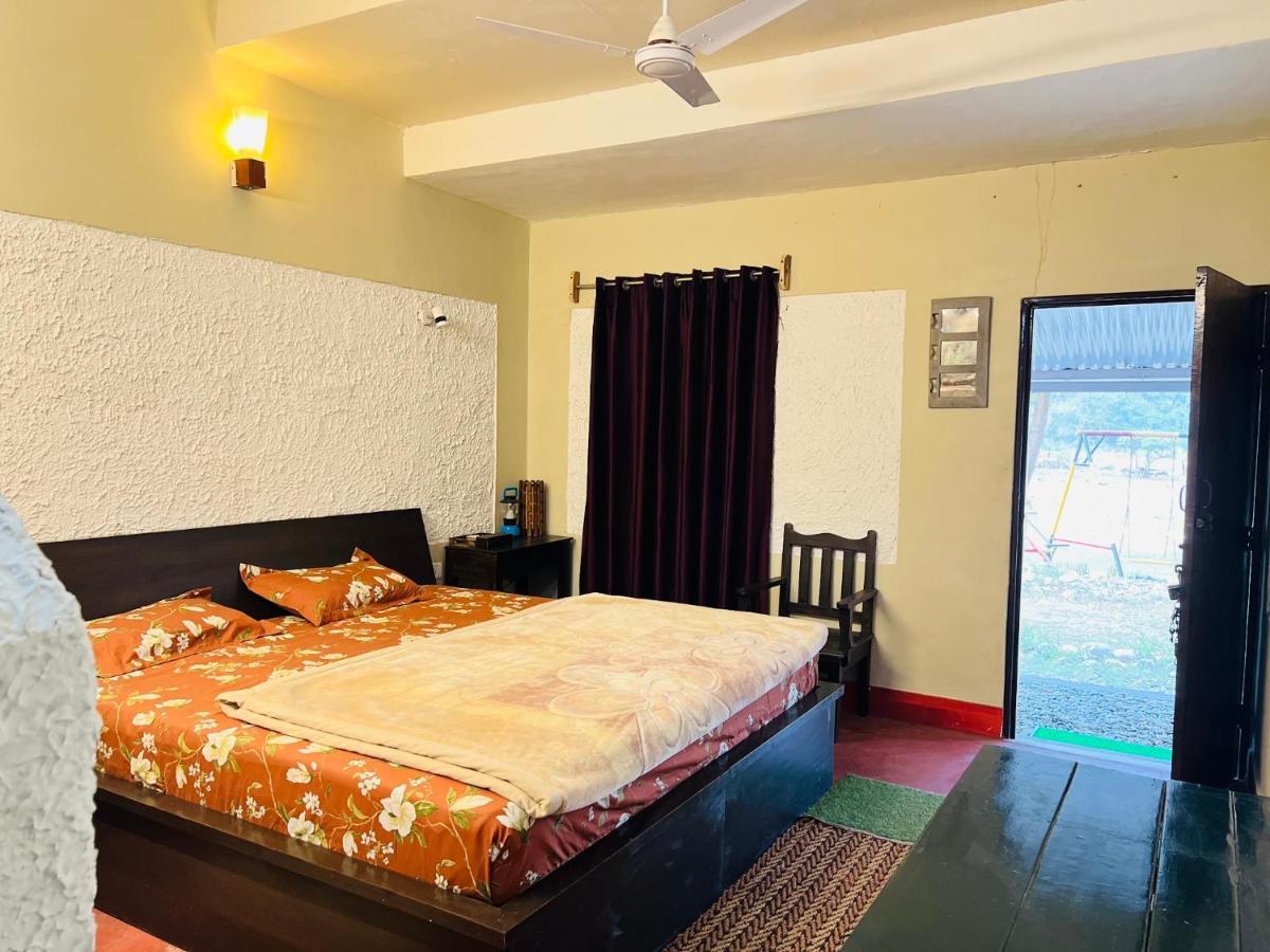 Aura Wildlife Camp And Resorts Marchula ภายนอก รูปภาพ