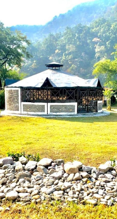 Aura Wildlife Camp And Resorts Marchula ภายนอก รูปภาพ