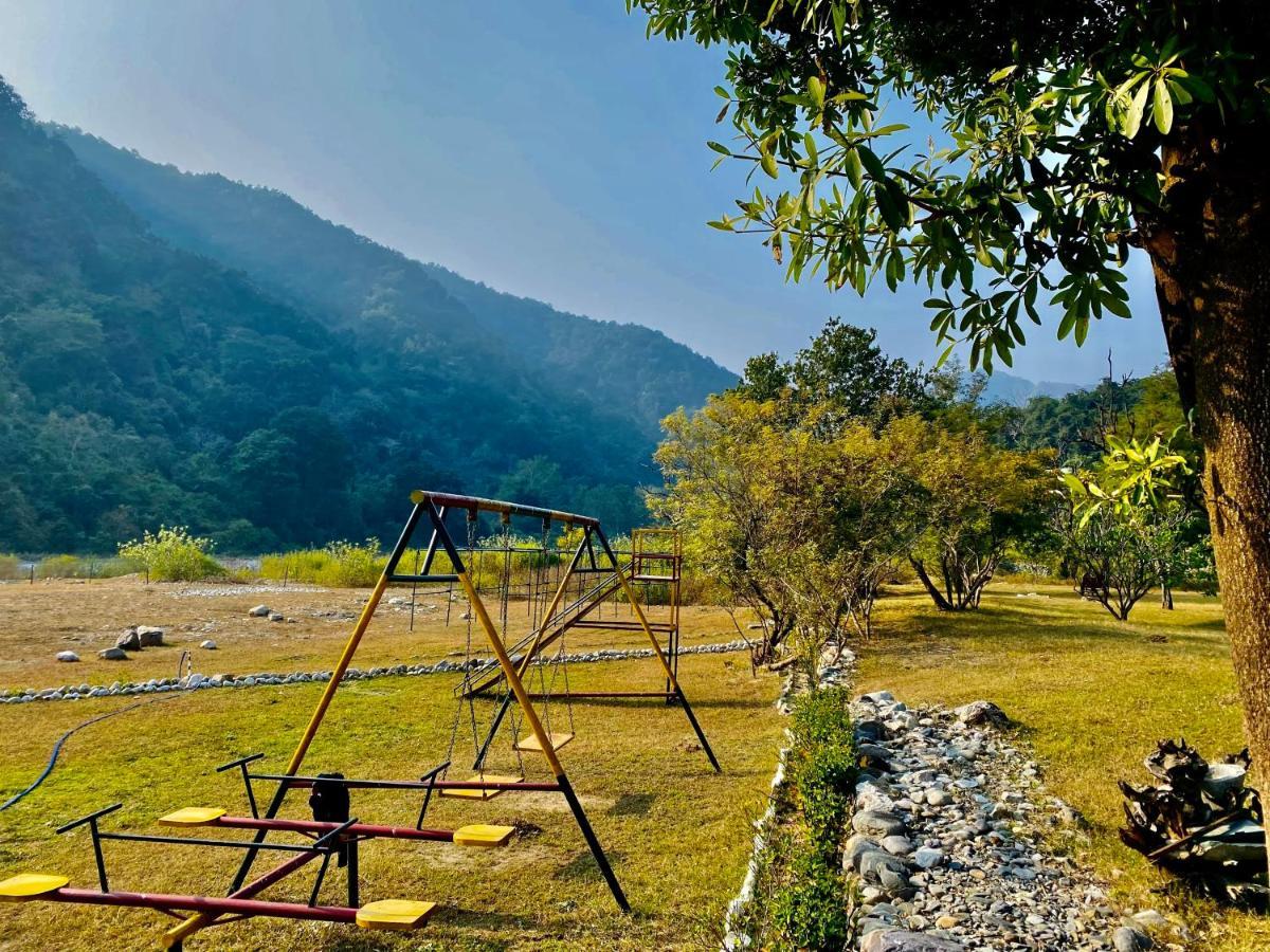 Aura Wildlife Camp And Resorts Marchula ภายนอก รูปภาพ