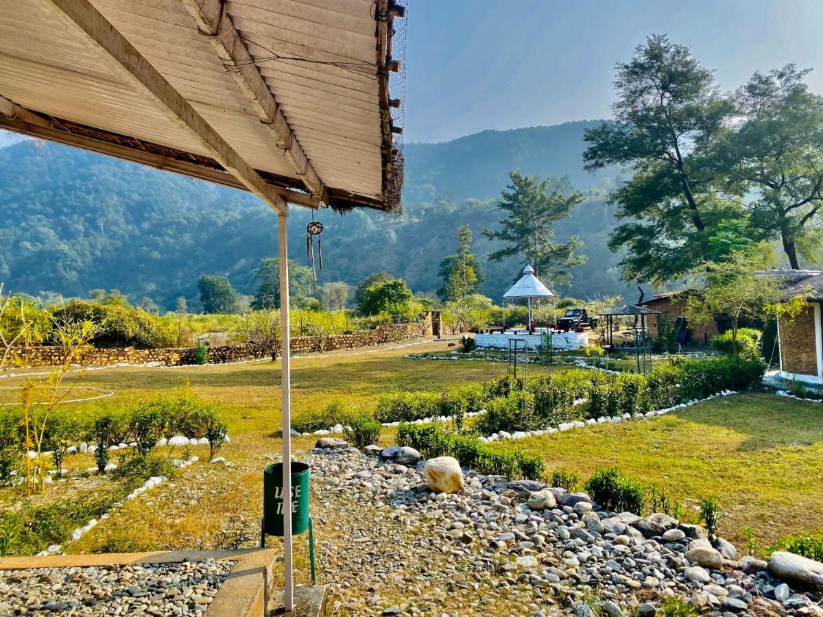 Aura Wildlife Camp And Resorts Marchula ภายนอก รูปภาพ